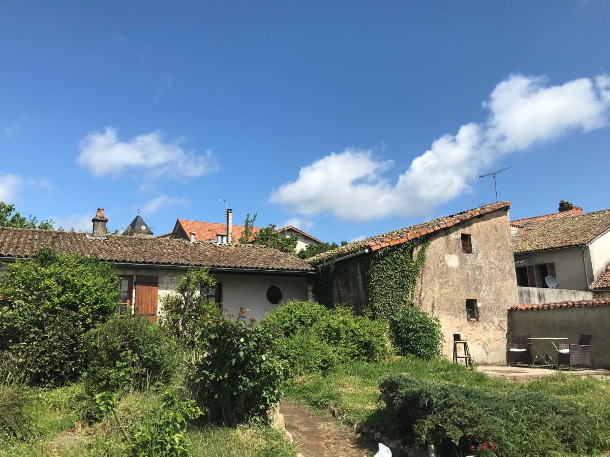 May'S Cottage Availles-Limouzine Esterno foto