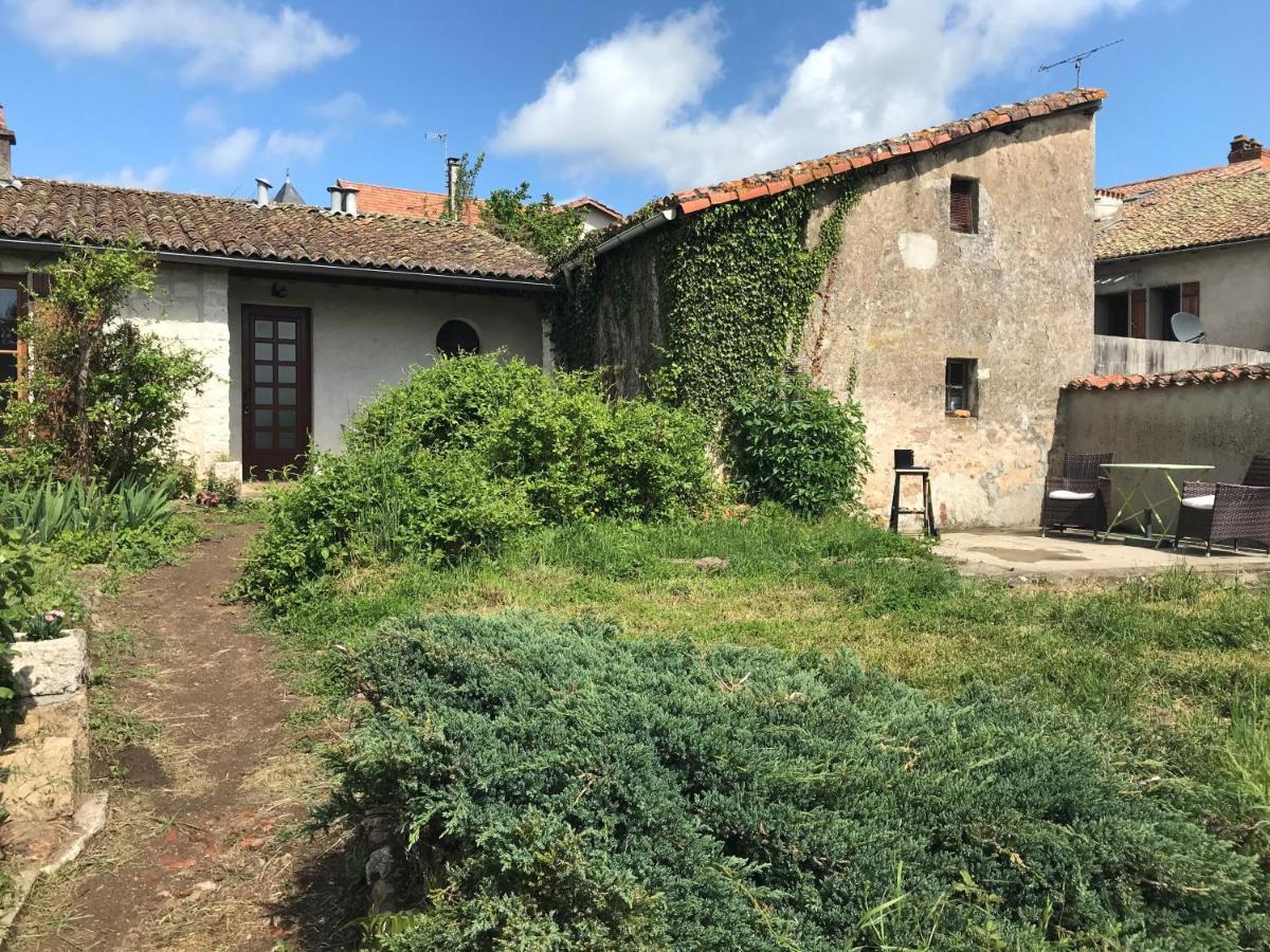 May'S Cottage Availles-Limouzine Esterno foto
