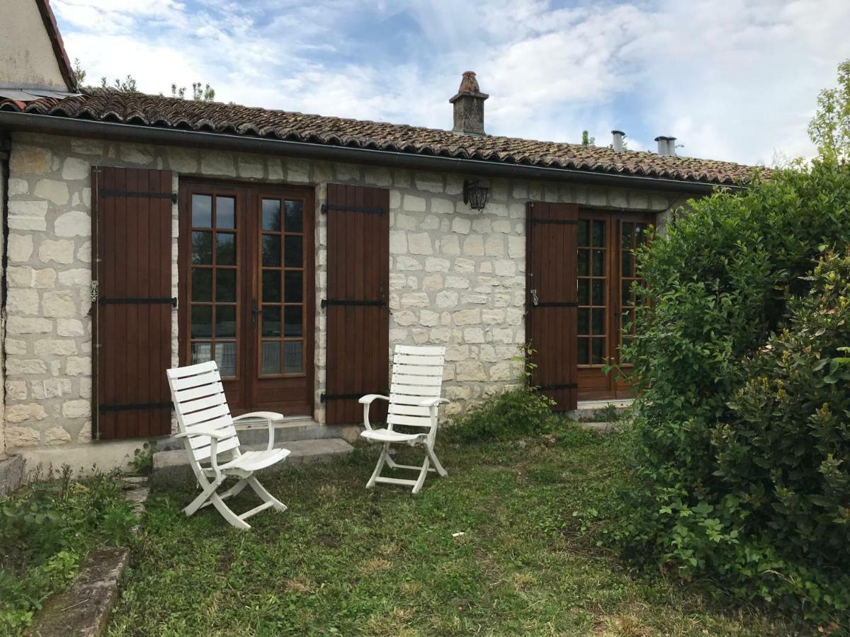 May'S Cottage Availles-Limouzine Esterno foto